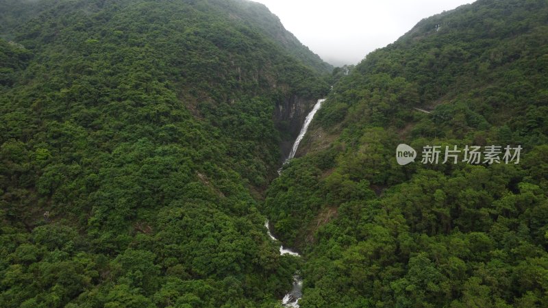 “东莞第一瀑”黄茅田瀑布雨后水量充沛