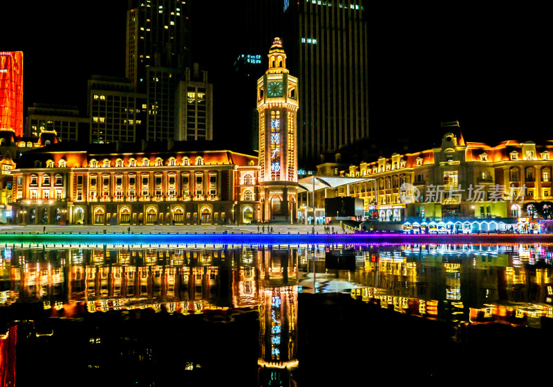 天津市地标津湾广场夜景