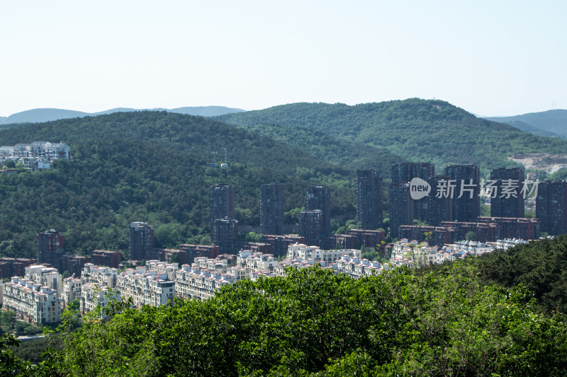 大连旅顺白玉山景区山顶眺望旅顺风光