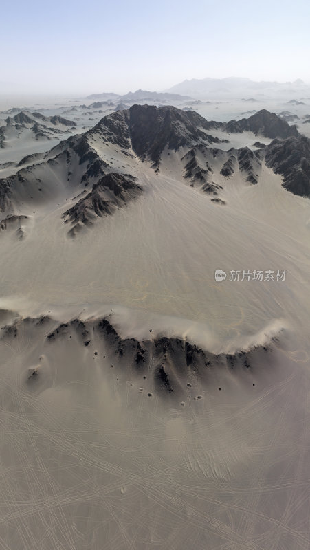 青海海西州茫崖黑独山月球基地网红高空航拍