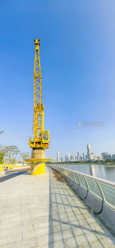 佛山市禅城区东平路澜石港起重机