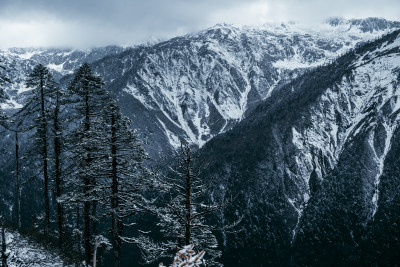 云南怒江梅里雪山风光