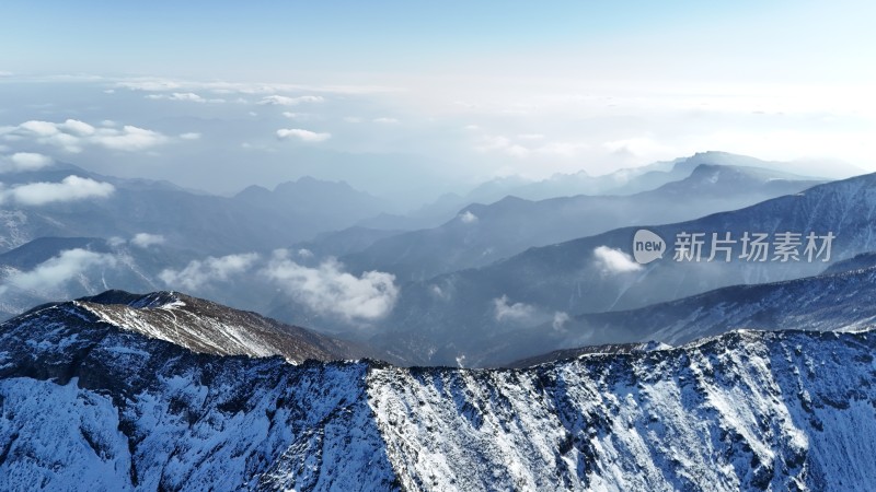 太白山雪山云海自然风光