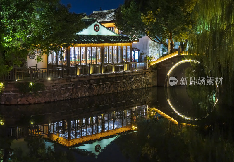 浙江湖州南浔古镇水乡百间楼夜景