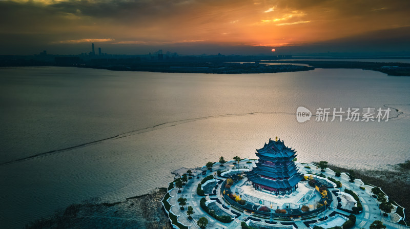 重元寺航拍湖畔古建筑日落美景