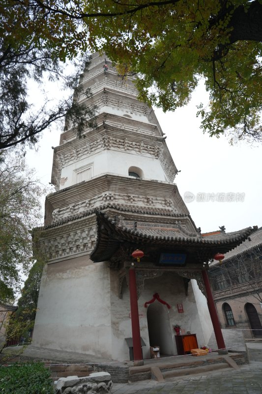 山西太谷无边寺白塔