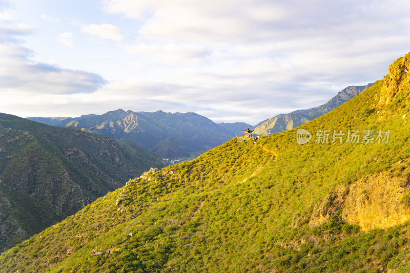 内蒙古呼和浩特大青山夕阳自然风光