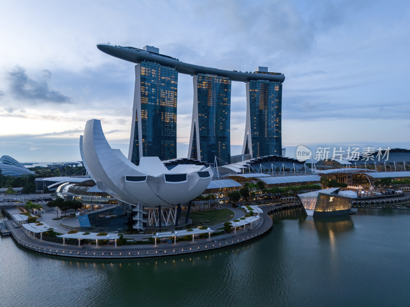 新加坡滨海湾金沙海滨奥林匹克蓝调夜景航拍