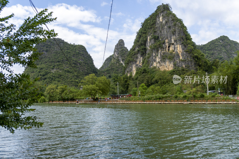 阳朔遇龙河风光