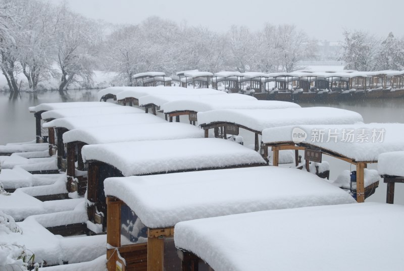 江南水乡古镇雪景