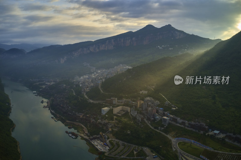 清晨时分的乌江美景