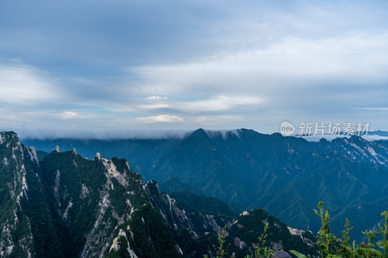 陕西华山山顶的风光