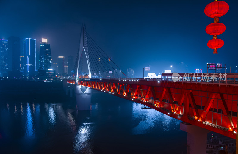 重庆洪崖洞看千厮门嘉陵江大桥夜景灯光