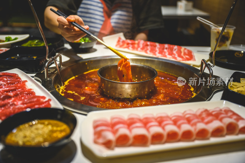 中国传统美食-川渝火锅