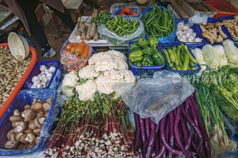 菜市场内的蔬菜