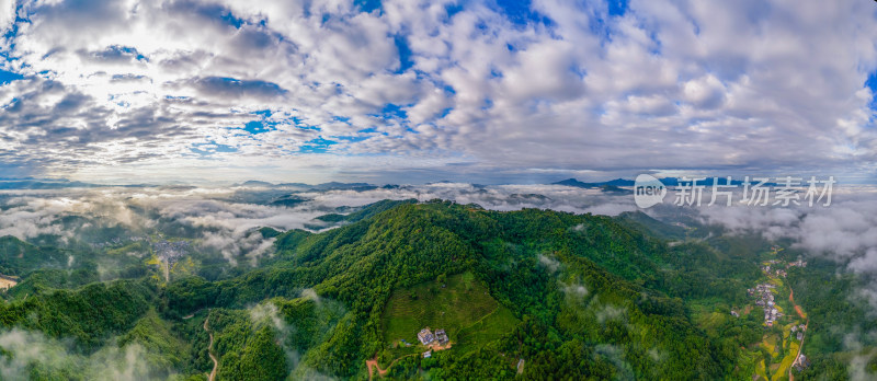 航拍大山日出云海绿美生态