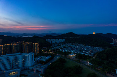 浙江台州城市夜幕降临航拍摄影图