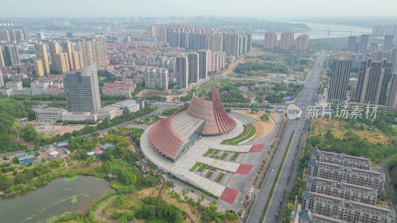 航拍湖南株洲神农城4A景区神农大剧院