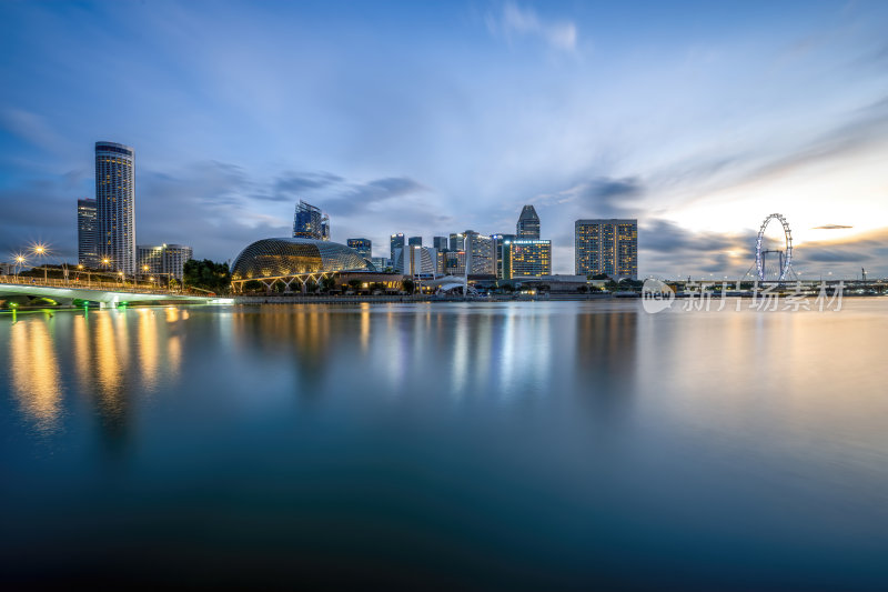 新加坡滨海湾金沙海滨奥林匹克蓝调夜景