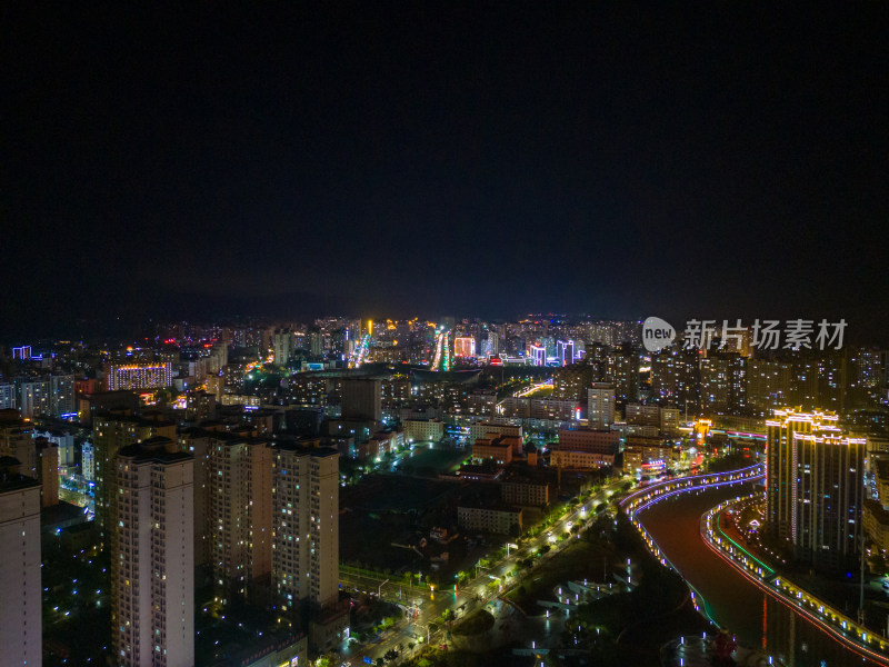 甘肃定西夜景电闪雷鸣航拍图