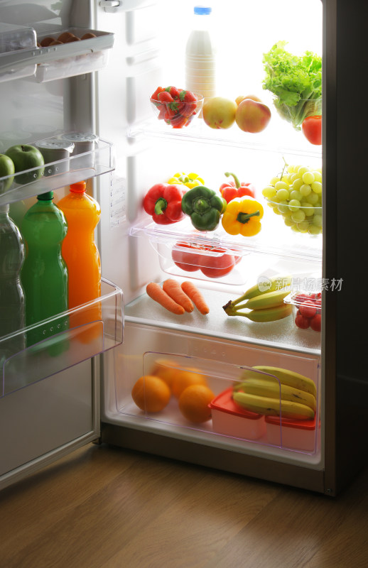 冰箱里储存的食物