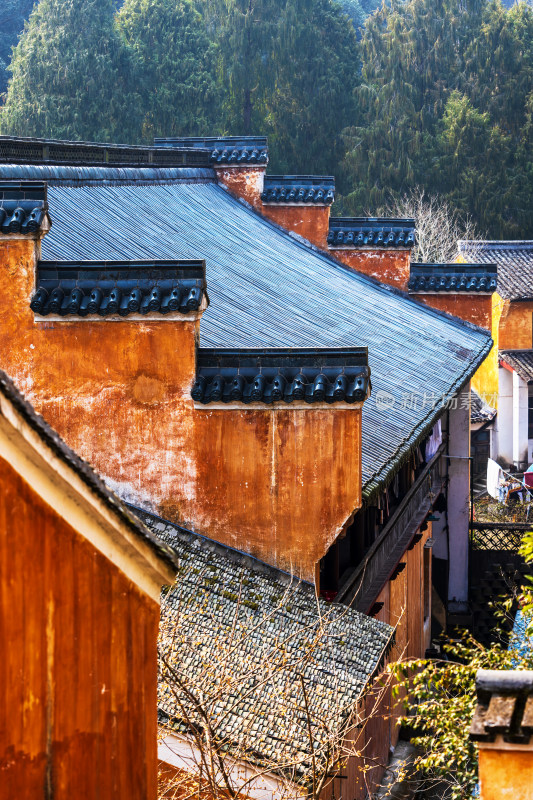 国清寺传统中式古建筑屋顶景观