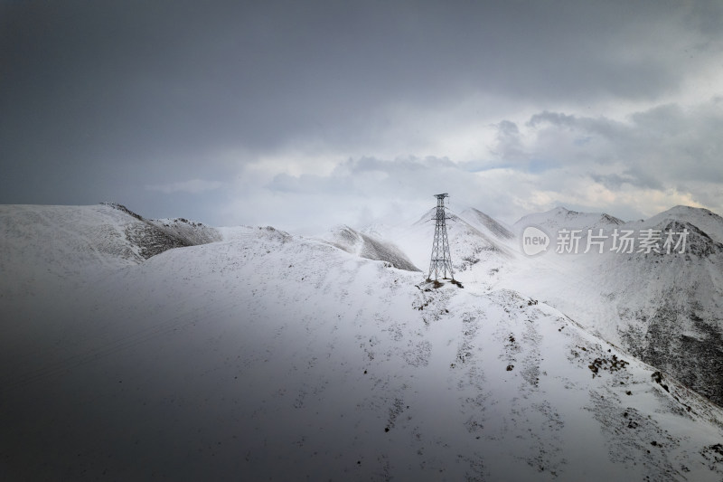 青海 祁连山 雪景