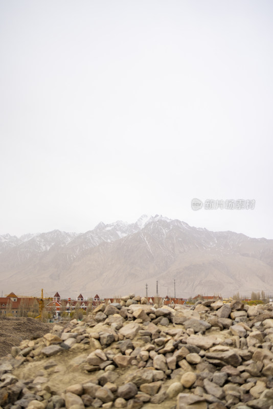新疆石头城古城遗址历史传统文化