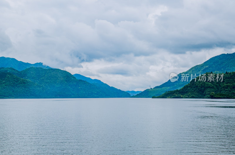 春日千岛湖风光