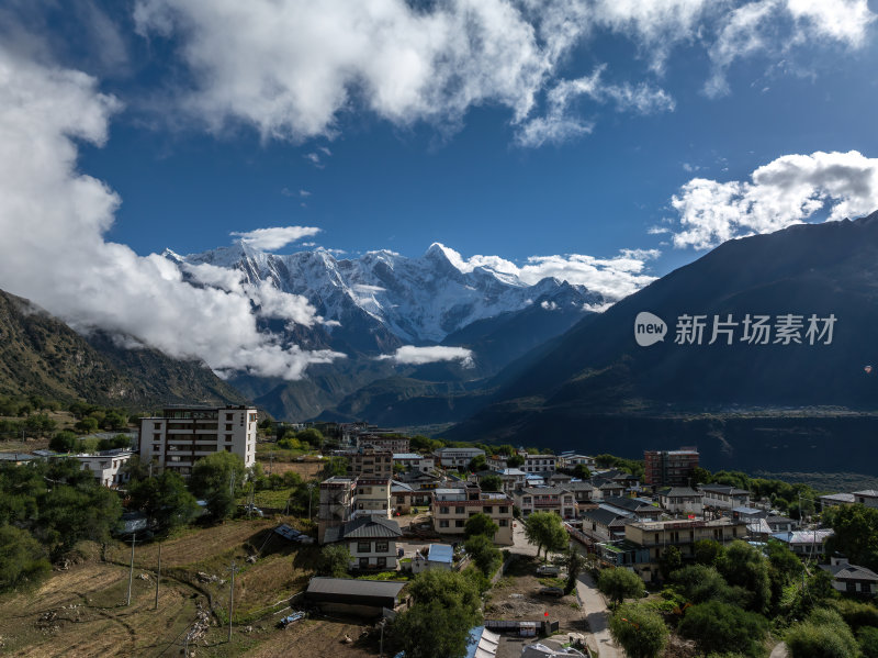 西藏林芝索松村南迦巴瓦峰雪山航拍