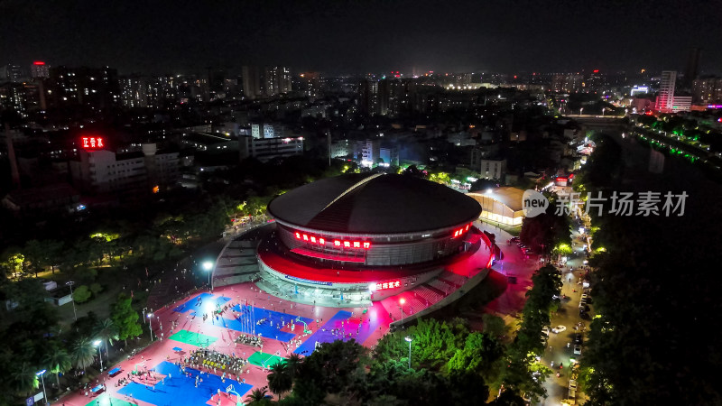 广西玉林体育馆夜景航拍图