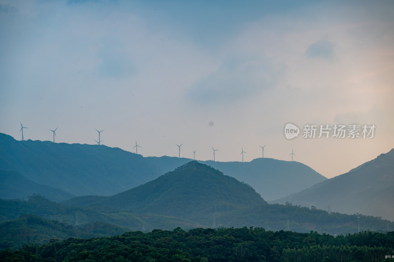 高山田野景观