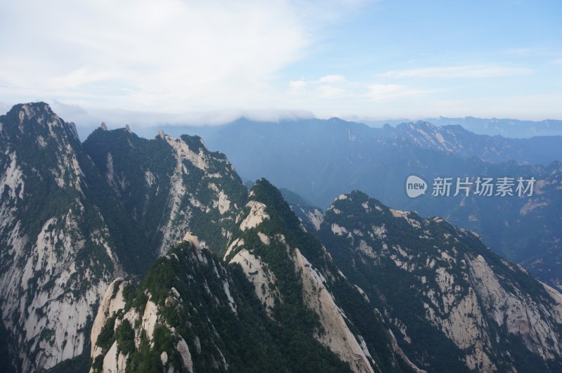 华山壮丽山脉全景