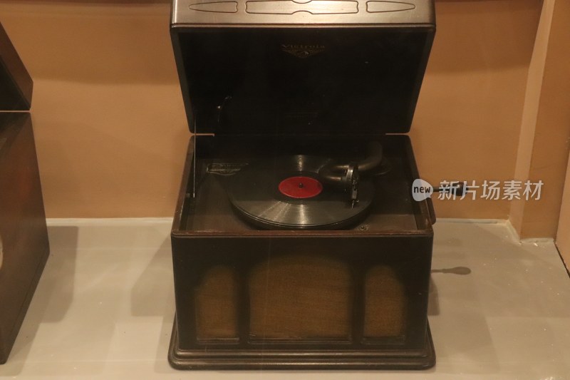老式唱片机