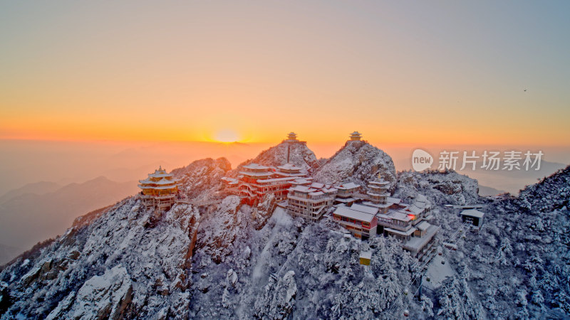 河南洛阳老君山雪景