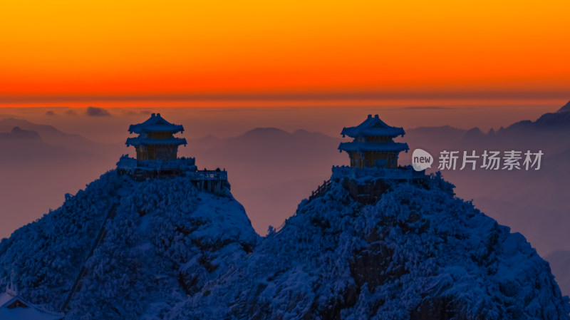 河南老君山清晨雪后云海日出航拍