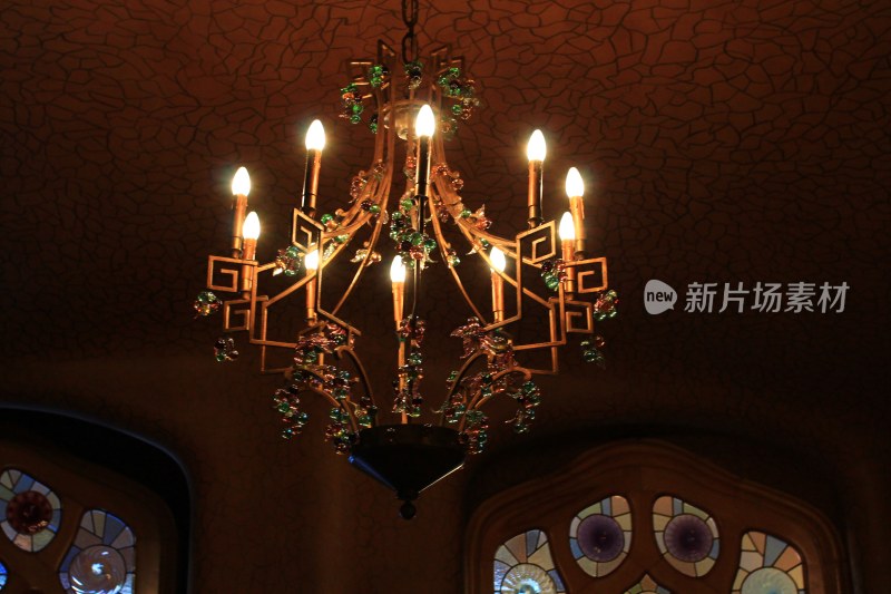 西班牙巴塞罗那巴特罗之家的水晶吊灯