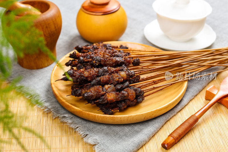 健康好吃的黄豆焖鸡爪