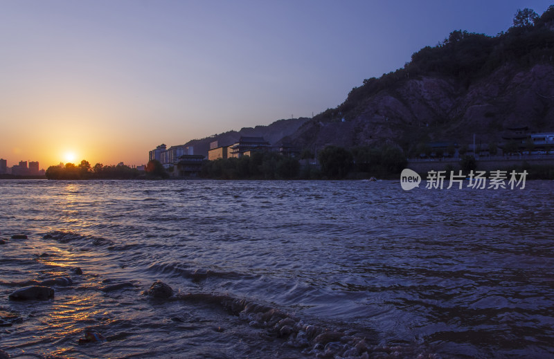 甘肃兰州黄河日落夕阳风光