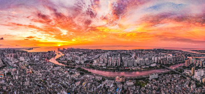 海南省海口市台风来临前的城市晚霞夜景航拍