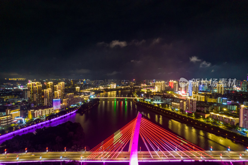 江西赣州章江飞龙大桥夜景灯光航拍摄影图