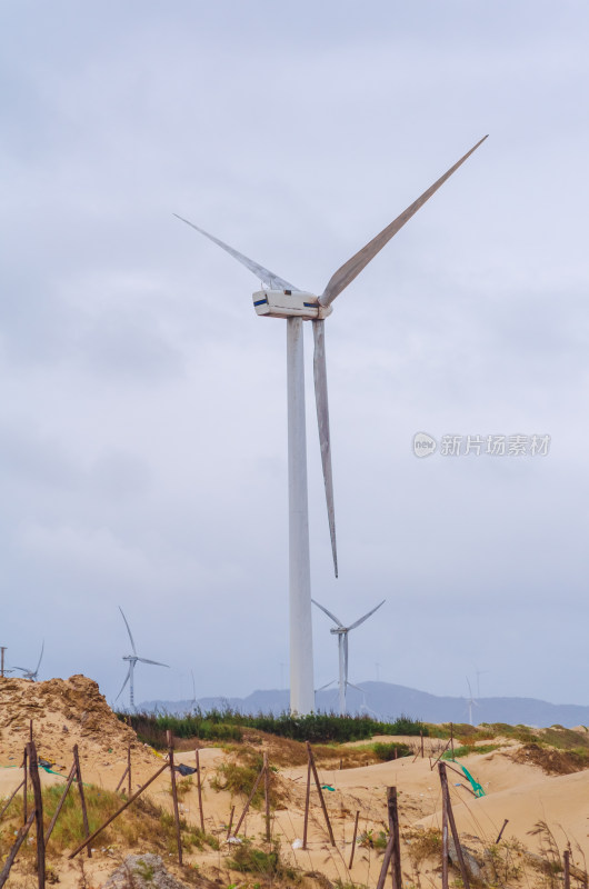 中国福建平潭岛的清洁能源风力发电机