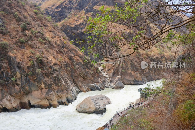 虎跳峡旅游风景