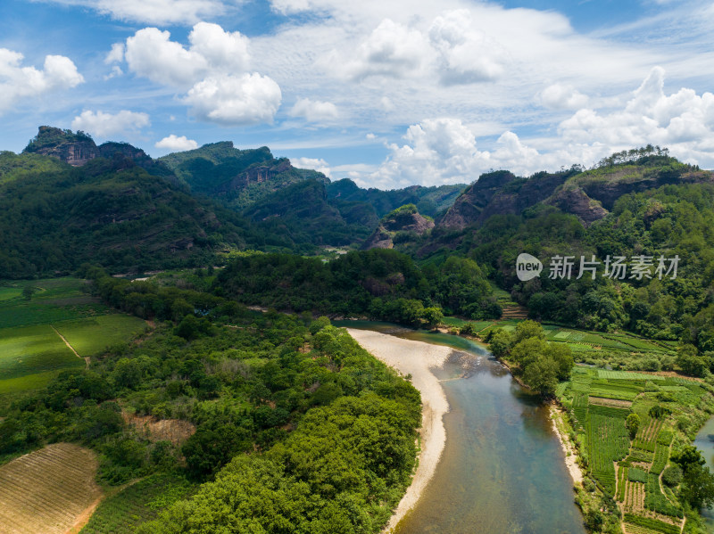 航拍福建武夷山美丽风景 山川河流