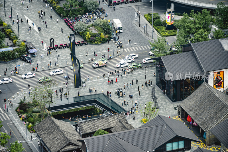 俯瞰成都地标太古里的全景图