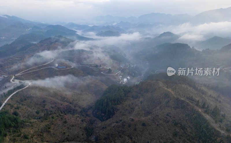 重庆酉阳：晨曦中的村庄