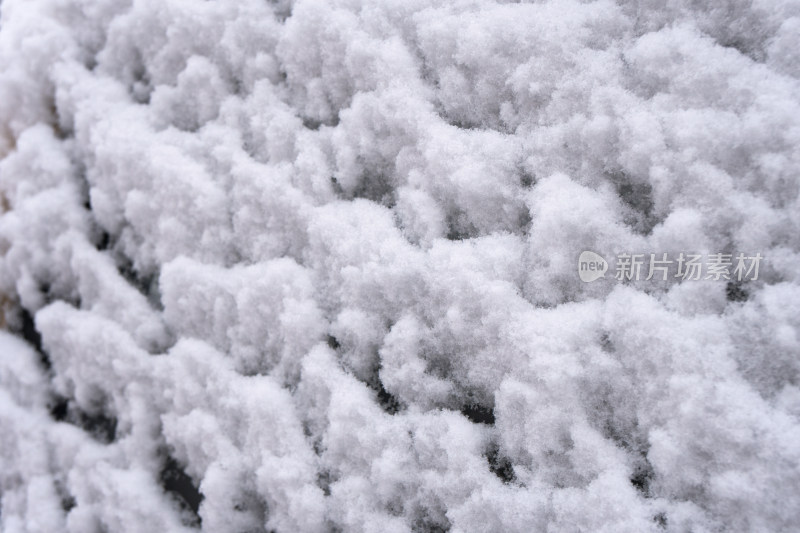 中国北方严寒的冬季降下的白雪