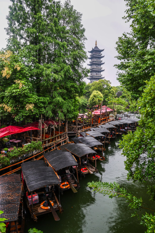 梅雨季的乌镇西栅美景