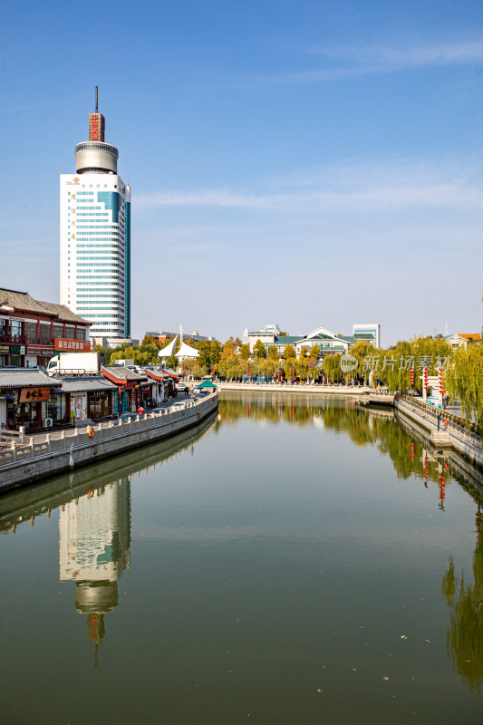 济宁老运河古运河城市河流景观城市建筑倒影