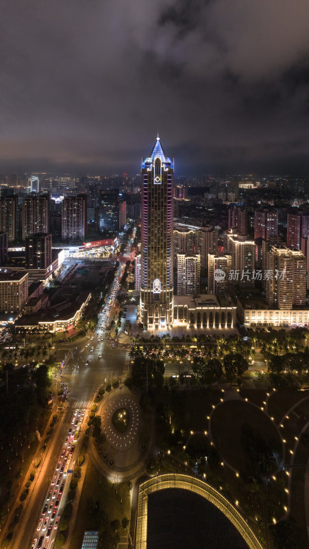 海南海口海滨新城城市车水马龙夜景灯光航拍